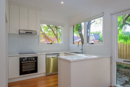 9 Newman Street, Thornbury - Photo 2