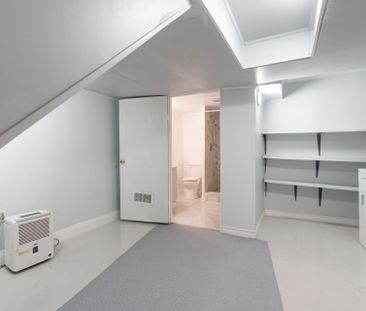 For Lease - (Lower) 1040 Victoria Park Avenue, Toronto, Ontario - Photo 3