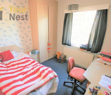 4 bedroom semi-detached house to rent - Photo 5