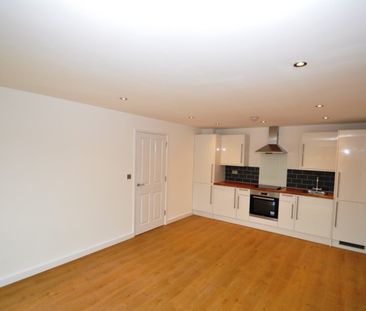 1 bedroom Apartment - Nursery Gardens, Welwyn Garden City - Photo 3