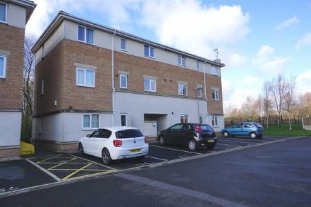 2 bedroom apartment to rent - Photo 5