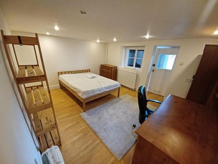 5 bedroom house to rent - Photo 3