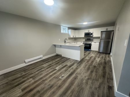 For Lease - 565 Emma Street Unit# 3, Gananoque, Ontario - Photo 4