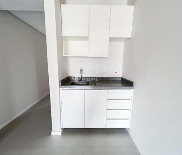 Apartamento com 1 quarto e 30m² para alugar em Rio Branco, Porto Al... - Photo 3