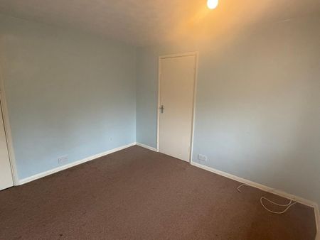 2 bedroom semi-detached house to rent - Photo 3