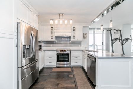 For Lease - 29 Northern Heights Drive Unit# LPH11, Richmond Hill, Ontario - Photo 2