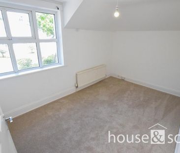 3 bedroom detached house to rent - Photo 4