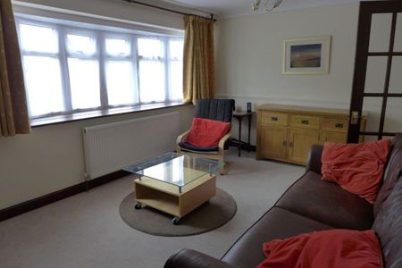 Herondale Road, Wollaston, Stourbridge, DY8 - Photo 2