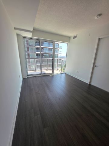 For Lease - 4010 Eglinton Avenue Unit# 1107, Toronto, Ontario - Photo 2