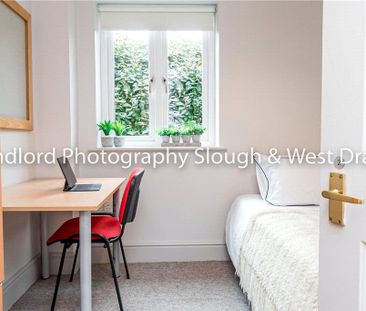 Broomfield, Guildford, Surrey, GU2 8LH - Photo 4