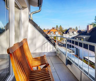 Light and cozy attic with small roof-terrace - Photo 1