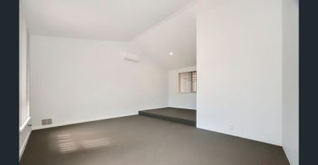 Refreshed 3x1 in Craigie – Modern Comfort & Convenience! - Photo 4