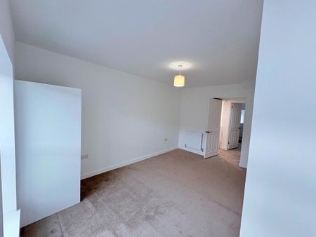 3 bedroom terraced house to rent - Photo 3