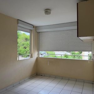 Location Appartement 45.06m² 2 pièces Fort de france - Photo 2