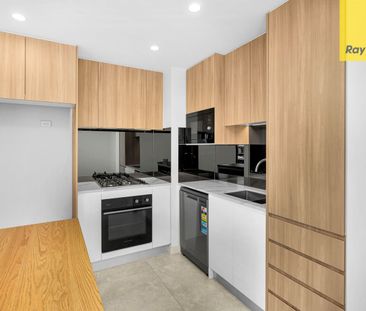 Spacious 2 Bedroom Unit - Photo 3