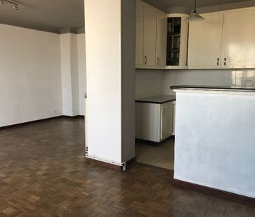 Appartement 1 pièces 38m2 MARSEILLE 7EME 559 euros - Photo 4