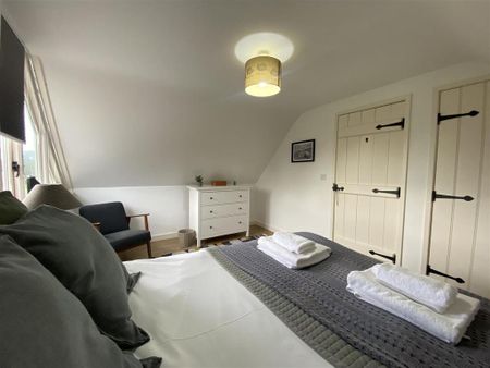 2 bedroom semi-detached house to rent - Photo 5