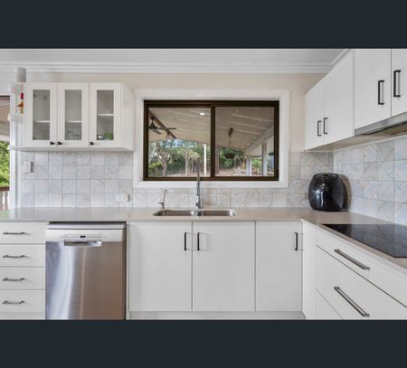 16 Camena Street, Shailer Park, Qld 4128 - Photo 2