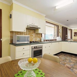 Impressive Family Home Loaded with Comforts in Central Werribee! - Photo 2