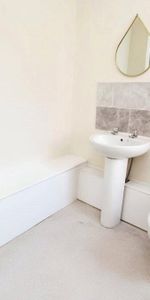 5 bedroom apartment to rent - Photo 4