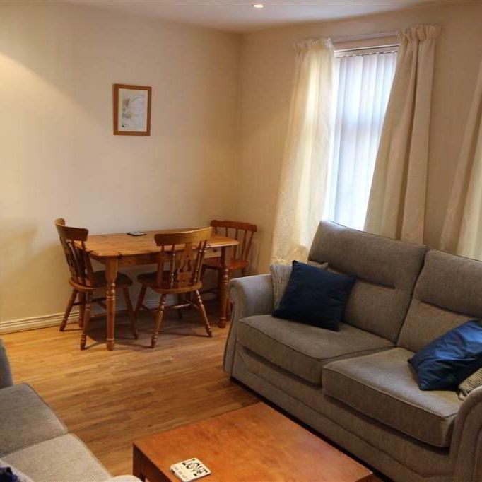 92 The Cloisters, University Avenue, Belfast, BT7 1GQ - Photo 1