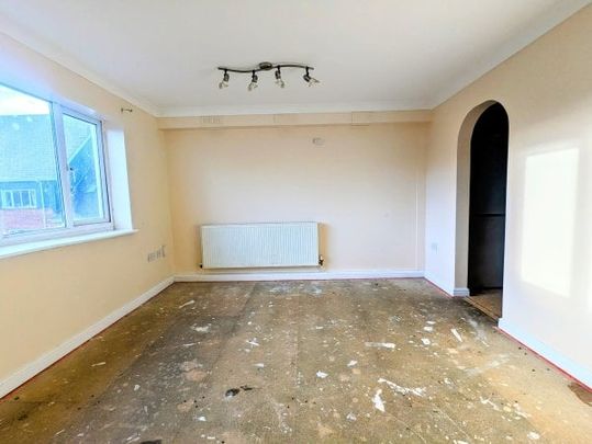 Heron Quay, Bedford, MK40 - Photo 1