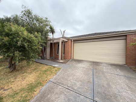 4 Bedroom Family Home - Photo 3