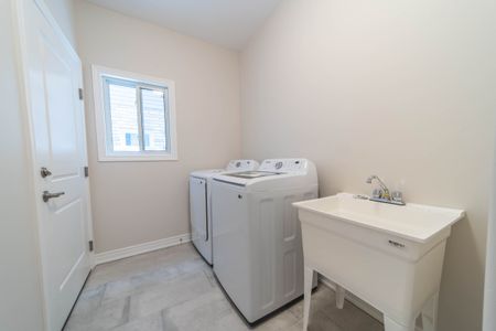 For Lease - 52 Willson Drive, Thorold, Ontario - Photo 3