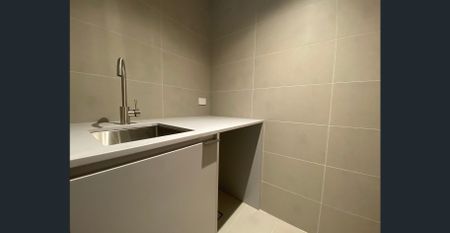 Contemporary 3Bed APT in The Normanby Melbourne - Photo 5