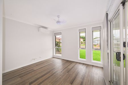 2A Hilltop Crescent, Port Macquarie NSW 2444 - Apartment For Rent | Domain - Photo 4