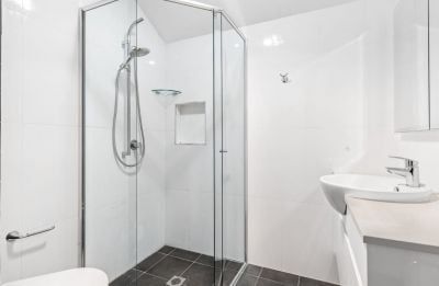 Spacious Family Home in a Premier Chatswood Location - Photo 3