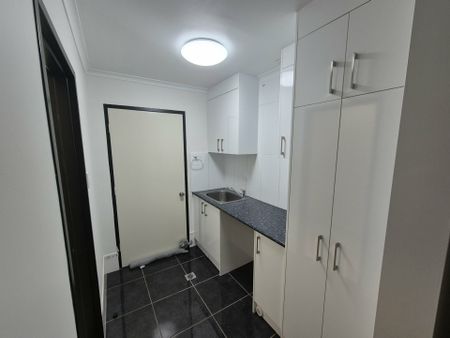 3 BEDROOM, 2 BATHROOM SECURE HOME IN SADADEEN - Photo 3