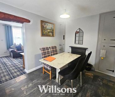 2 bedroom end of terrace house to rent - Photo 2