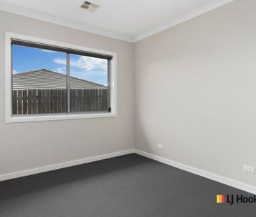 43 Adventure Street, Harrison ACT, Belconnen - Photo 2