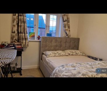 3 bedroom semi-detached house to rent - Photo 2