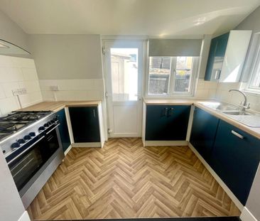 Chaddlewood Avenue, Plymouth - Photo 2