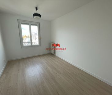 Location Appartement 3 pièces 65m² - Photo 3