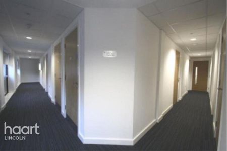 Studio to rent - Photo 5