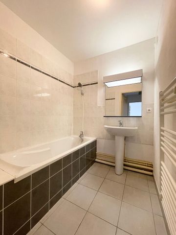 Location Appartement 2 pièces 48m² - Photo 3