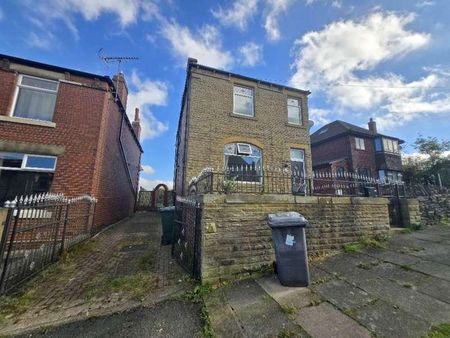 Pynate Rd, Batley, WF17 - Photo 2