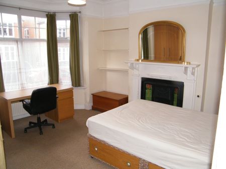 5 Bed Terraced House, Lorne Road, LE2 - Photo 3