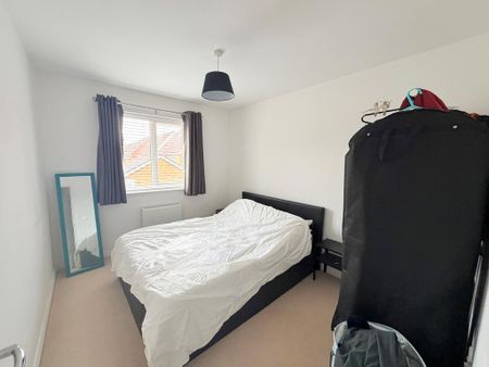 3 bedroom semi-detached house to rent - Photo 2