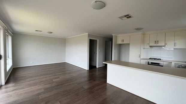 Easy, Low-Maintenance Living - Photo 1
