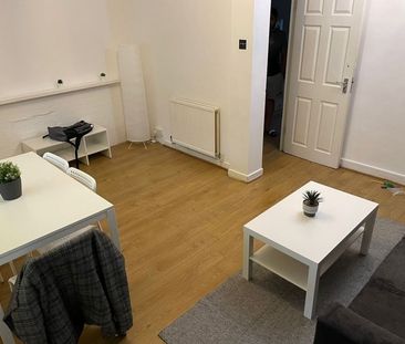 Room in a Shared House, Ettrick St, E14 - Photo 1