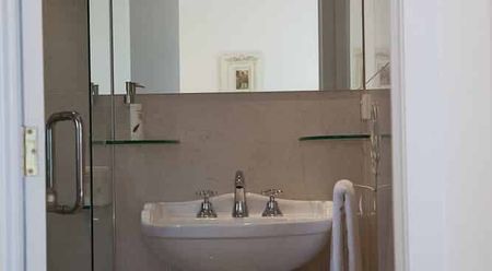 French Studio - furnished - suit a single person - Photo 5