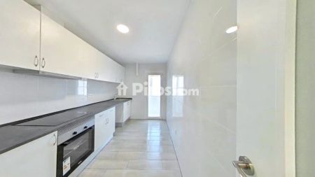 Piso en alquiler en Florida-Ciudad de Asís - Photo 2