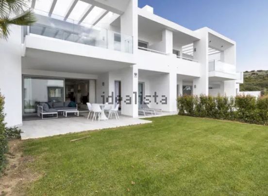 Alquiler de piso en Urbanizacion Alcazaba Hills - Photo 1