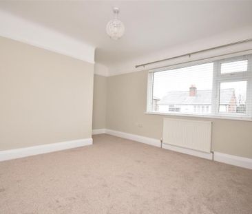 2 bedroom semi-detached house to rent - Photo 4