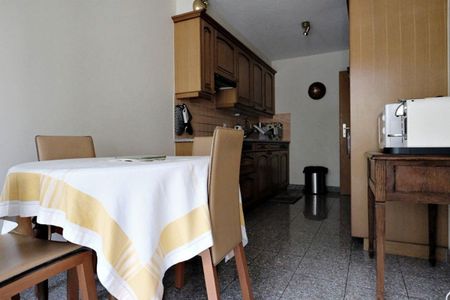 À louer - Bel appartement de 4 pièces avec 2 balcons à Veyrier - Photo 3