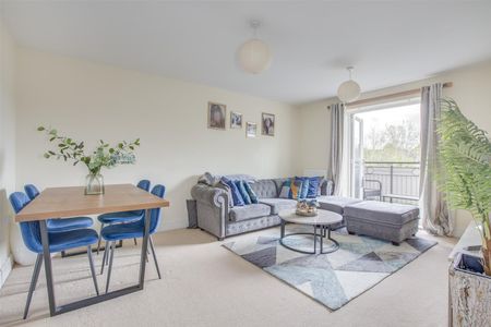 Coxhill Way, Aylesbury - Photo 2